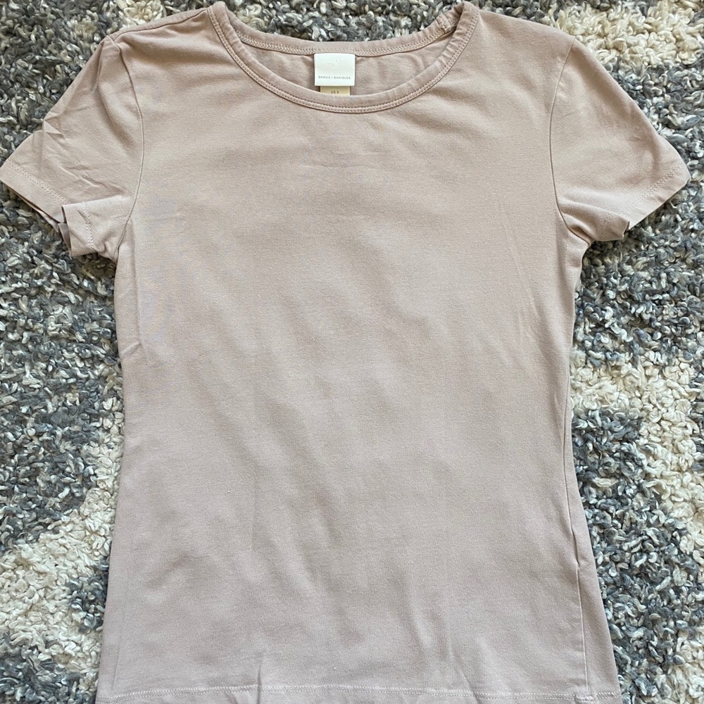 [SOLD] NWOT H&M Basics Nude Top